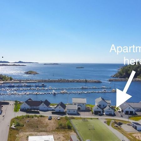Apartment With Boat Spangereid Exteriör bild