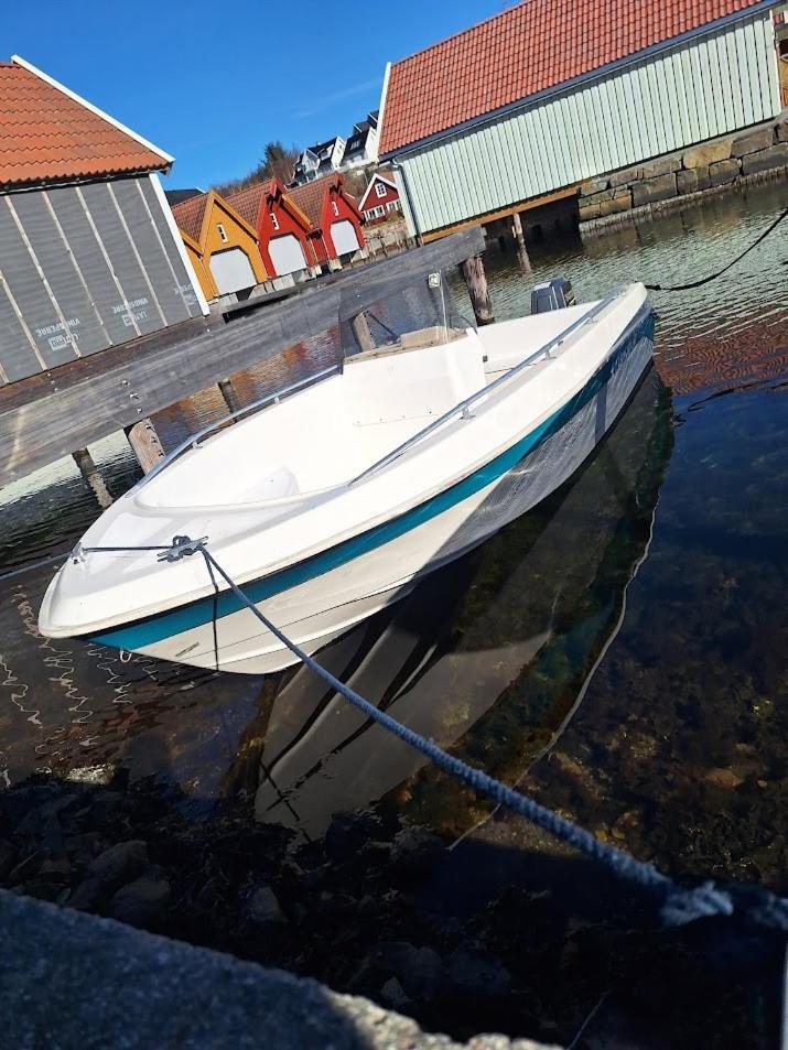 Apartment With Boat Spangereid Exteriör bild